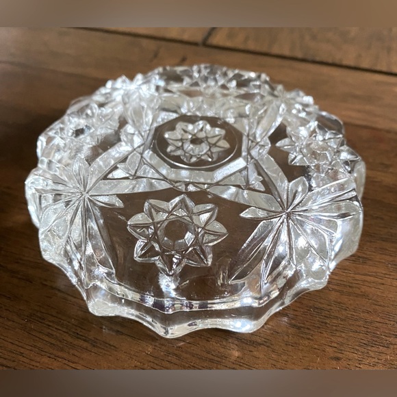 Set of 3 Vintage Crystal Cut Glass Ash Trays - Picture 10 of 11